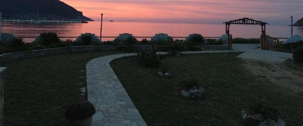 Del Sol Skopelos Eksteriør bilde